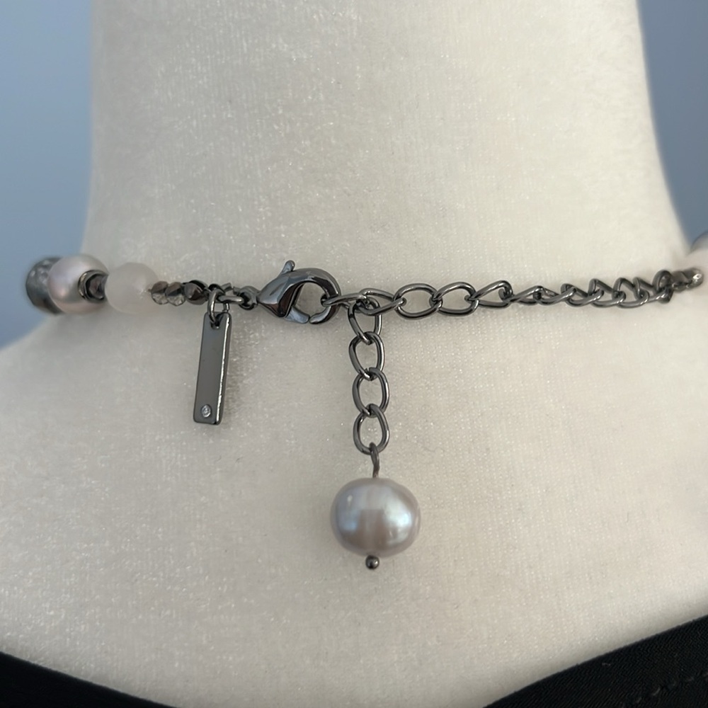 WHBM Beaded necklace- NWOT - Picture 9 of 9